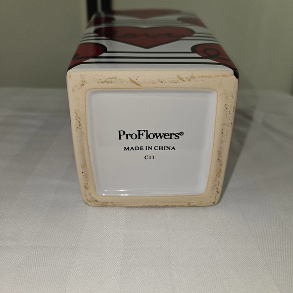 ProFlowers Ceramic Flower Vase Big Hearts w/ Love Black Lines Valentines Floral - Picture 5 of 5